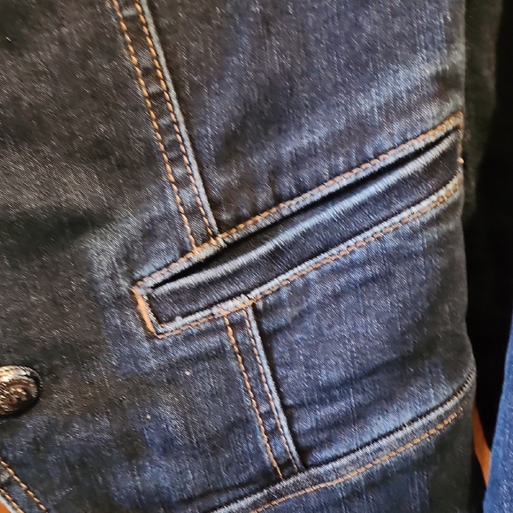 White House Black Market Dark Blue Jean Jacket - Picture 5 of 8